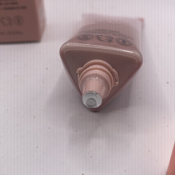 Lys Beauty Think Deep pore minimizing detox mask pomegranate & charcoal 1.76oz - Picture 4 of 6